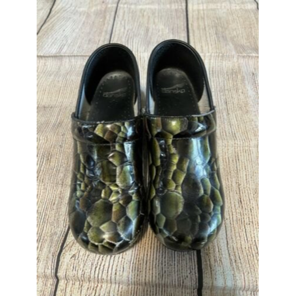 Dansko 39 Emerald Green Snake Scale Pattern Nursi… - image 2